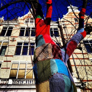 #streetart #yarnbombing