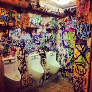 rotefabrik #wc #tags #tagging
