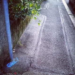 #grey #hittheground #tagging #graffiti