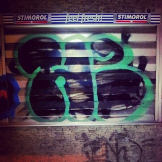 #hello #throwup #graffiti