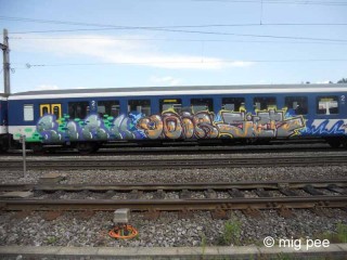 mig pee war spazieren