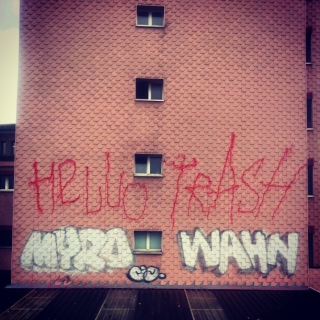 #hello #trash #myro #wahn #graffiti