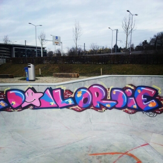 #deal #or #die #graffiti